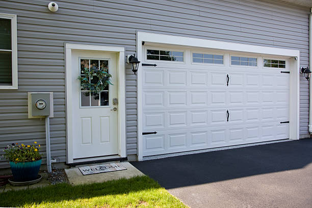 24/7 Emergency Garage Door Panel Replacement experts in Skagway, AK